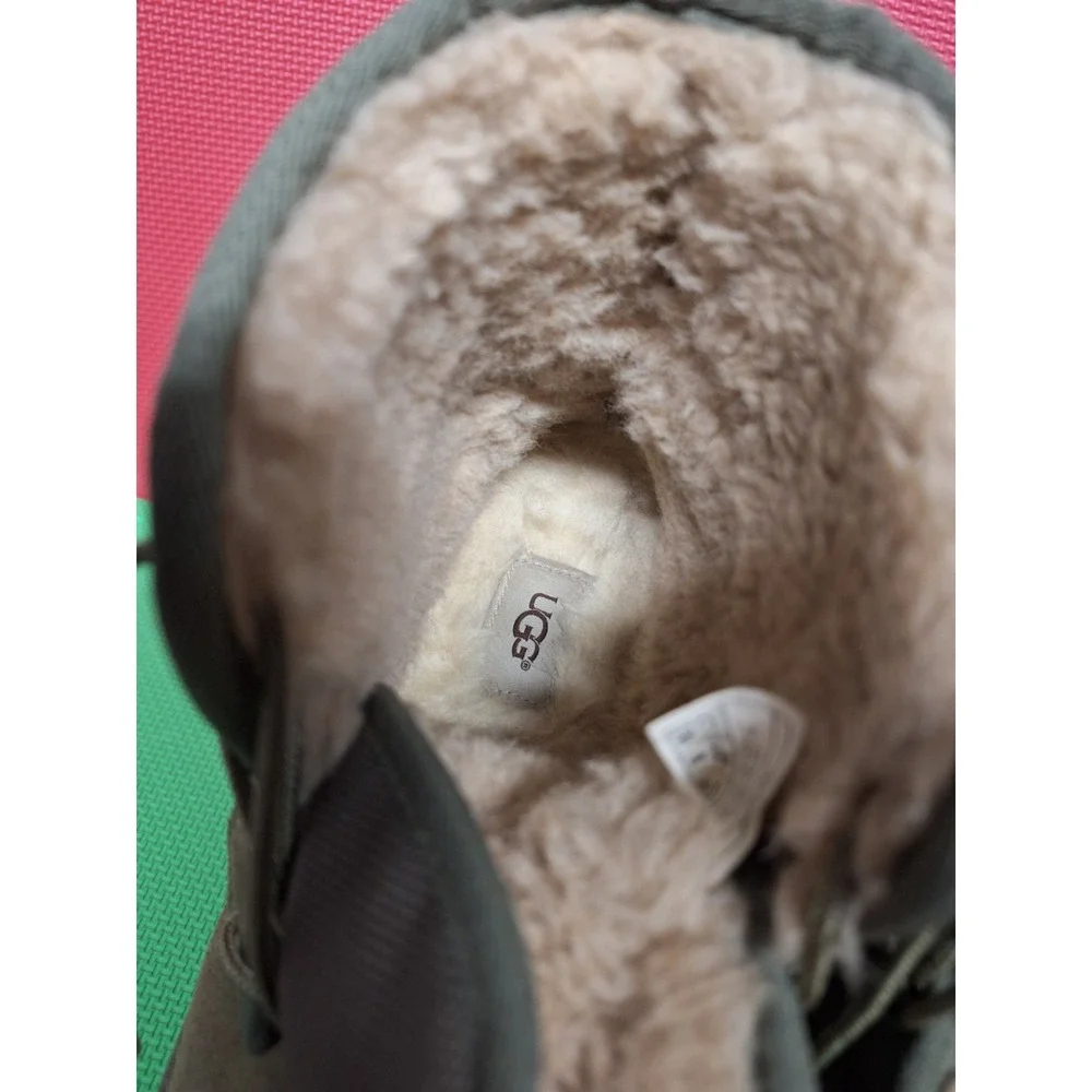 UGG this super